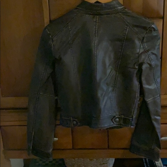 Leather jacket - Picture 2 of 2